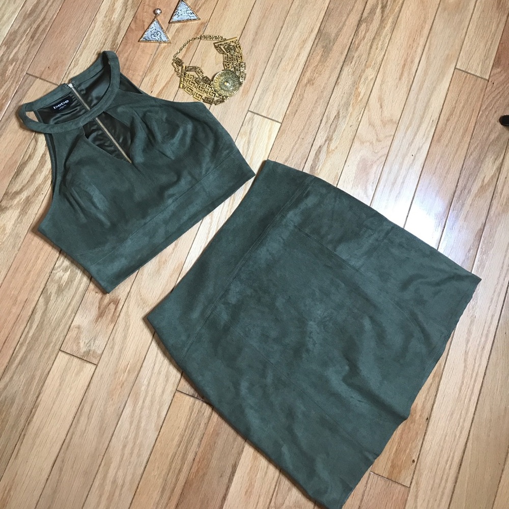 BEBE foe suede ( SUPER SOFT) skirt n crop set NWOT