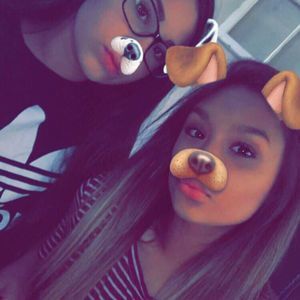 Meet your Posher, Alexis