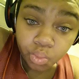 Meet your Posher, Gabrielle