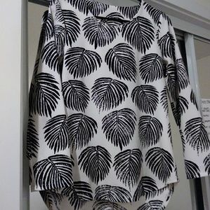 Contemporary palm leaf top