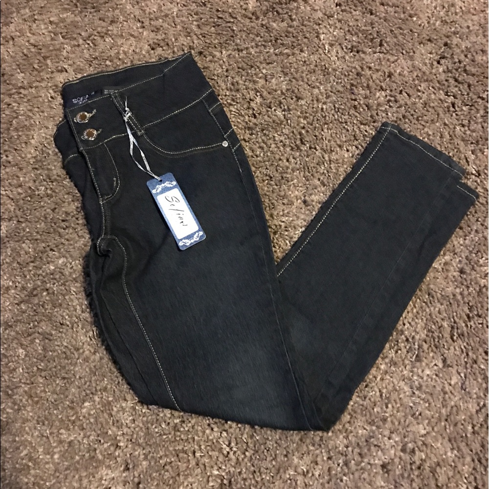 Juniors skinny jeans