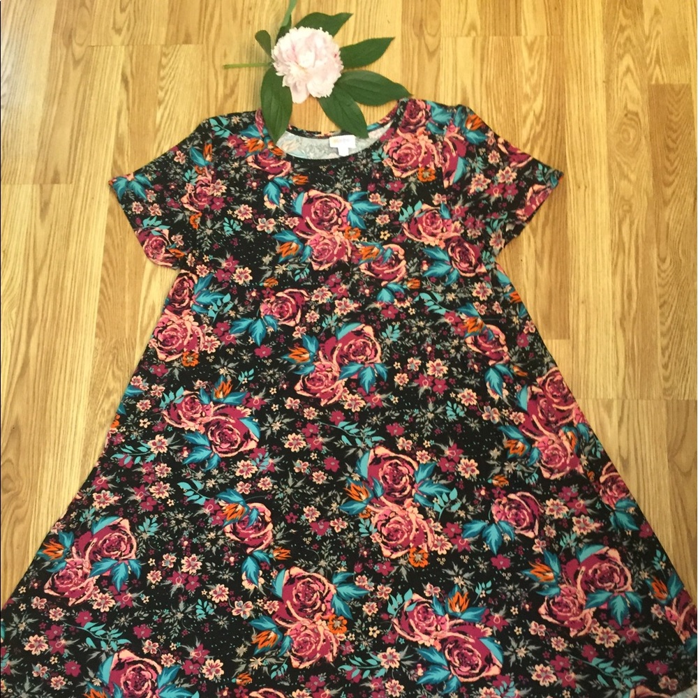 Lularoe Carley