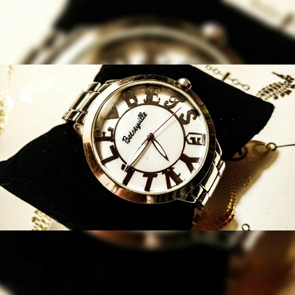 Ladies Betseyville Silvertone Watch