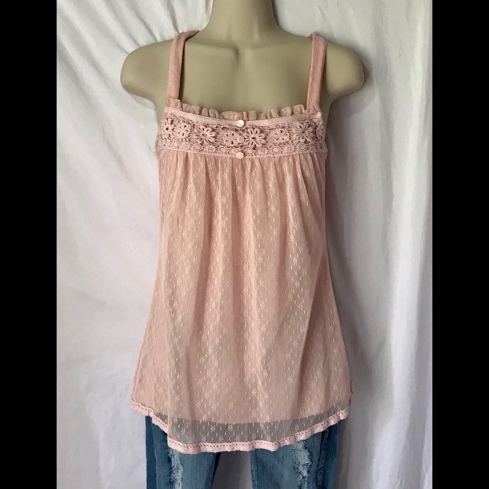 Sexy pale pink lace sleeveless top