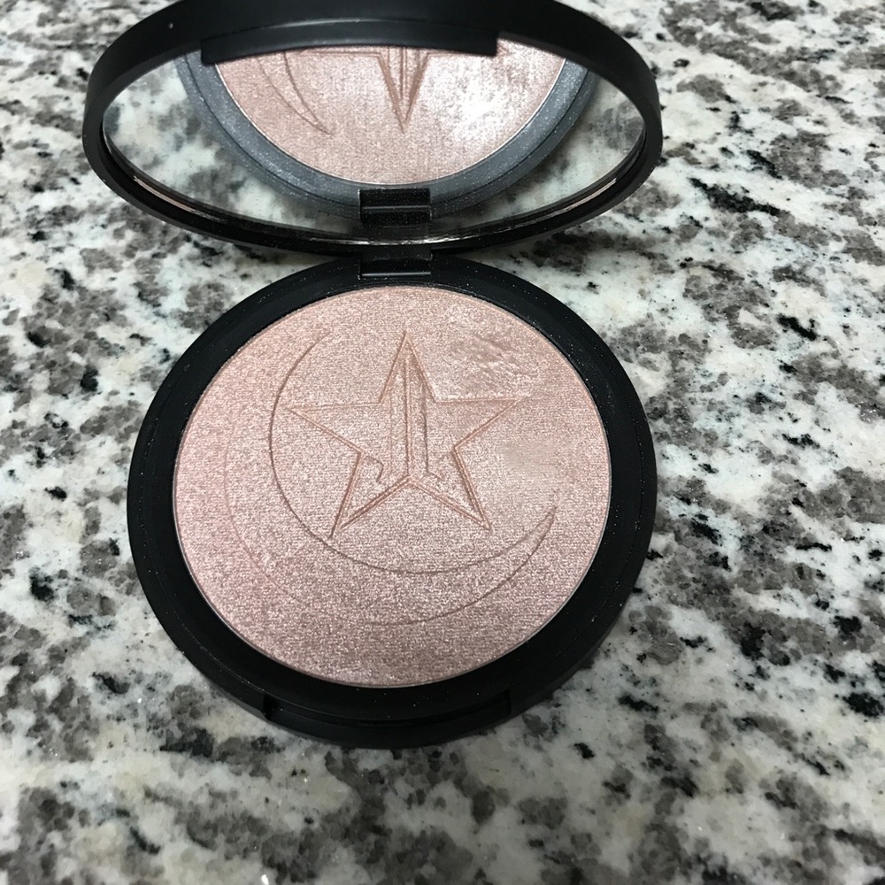 Jeffree Star x Manny Mua collab highlight eclipse