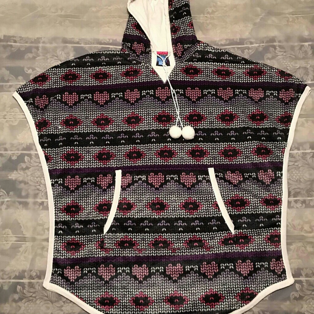 Vera Wang Poncho