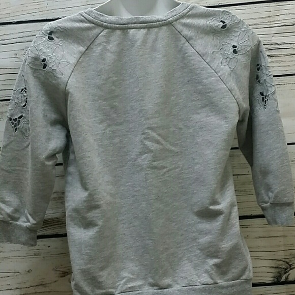 Ann Taylor Loft floral cut out sweatshirt - Picture 4 of 6
