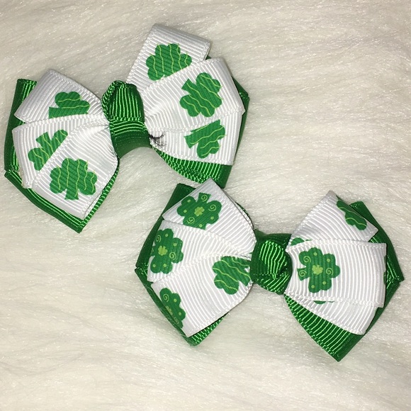 Set of two "Four Leaf Clover" hair clips - Picture 1 of 3