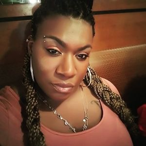 Meet your Posher, Ria