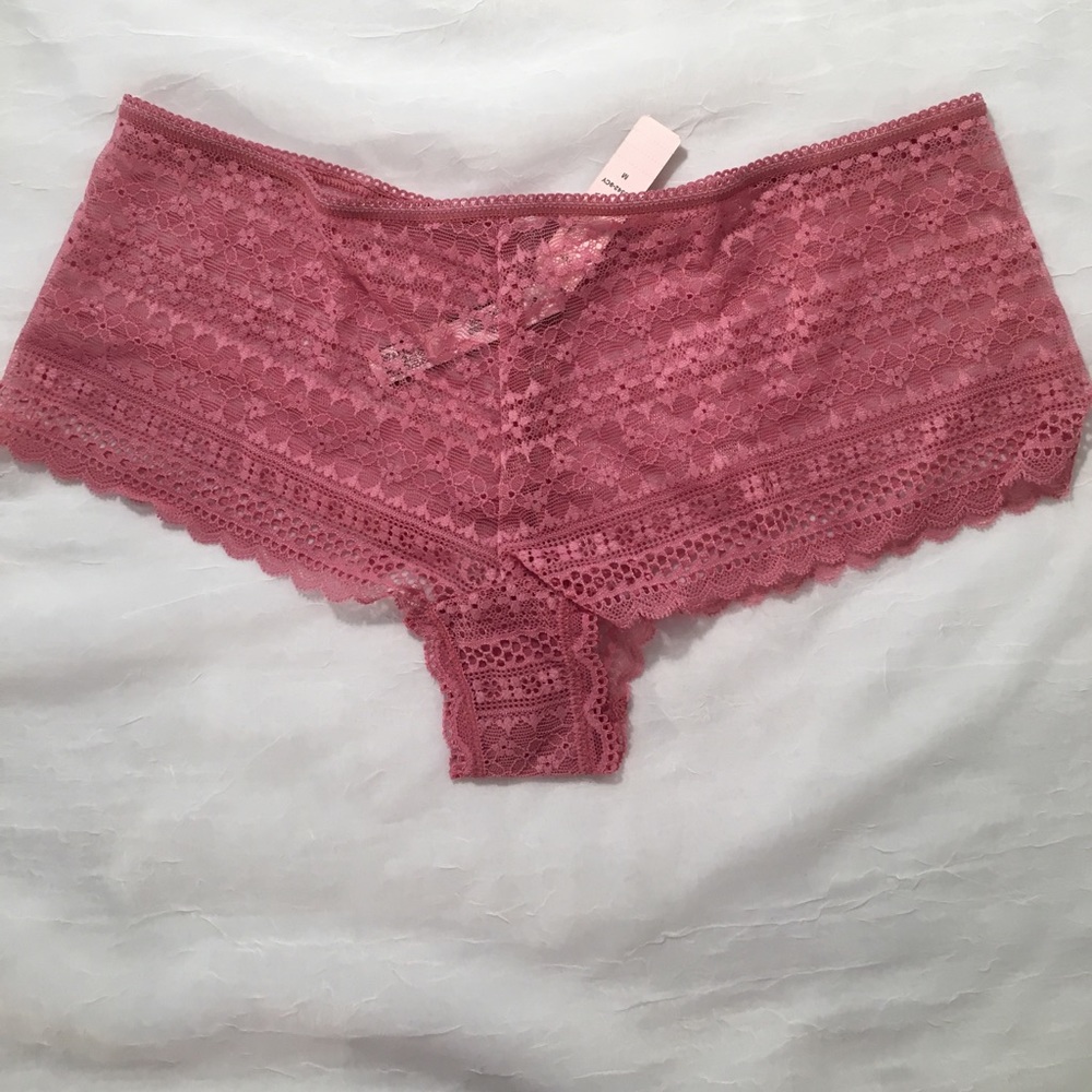 VICTORIA'S SECRET Mauve Lace Shortie Panty