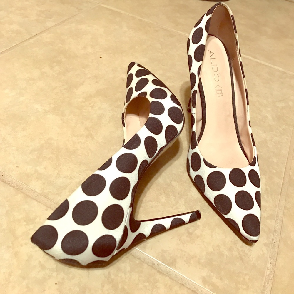 Polka dot pumps! 💋