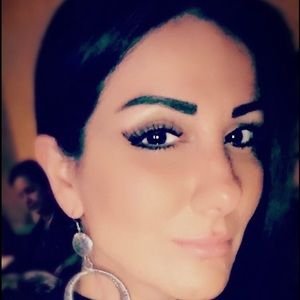 Meet your Posher, Rania