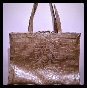 Large tan liz claiborne purse