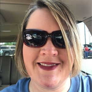 Meet your Posher, Annette