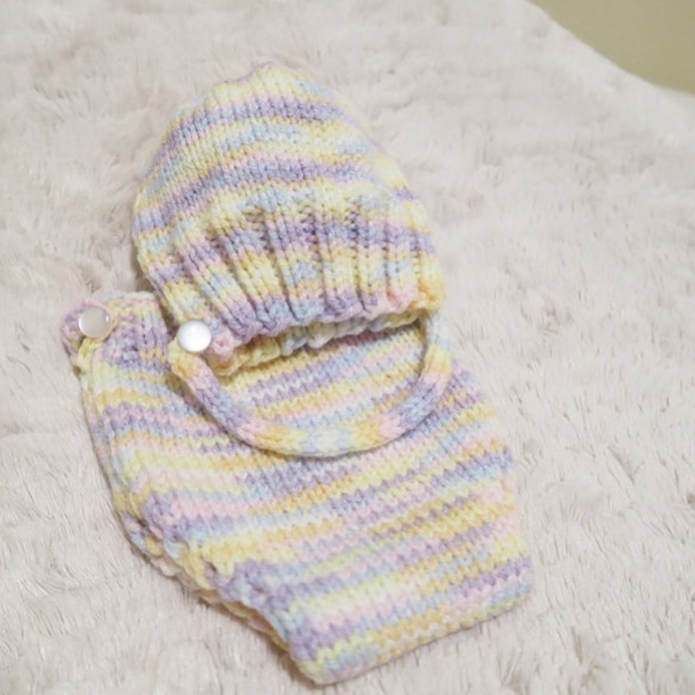 "Bubble Gum Ice Cream" hand-knitted baby set.