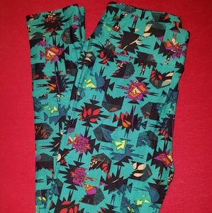 LuLaRoe OS leggings. Free gift with purchase!