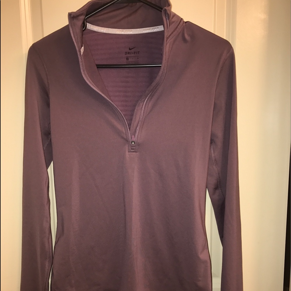 Nike purple/lavender sports pull over size small