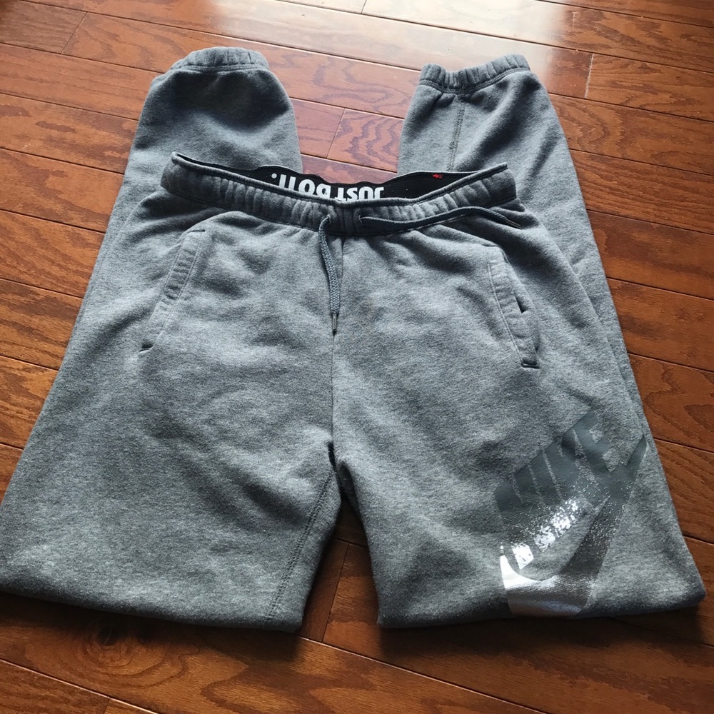 *SOLD* Nike sweatpants