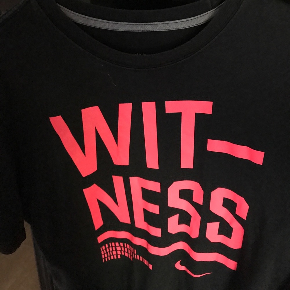 Men's LeBron tee shirt