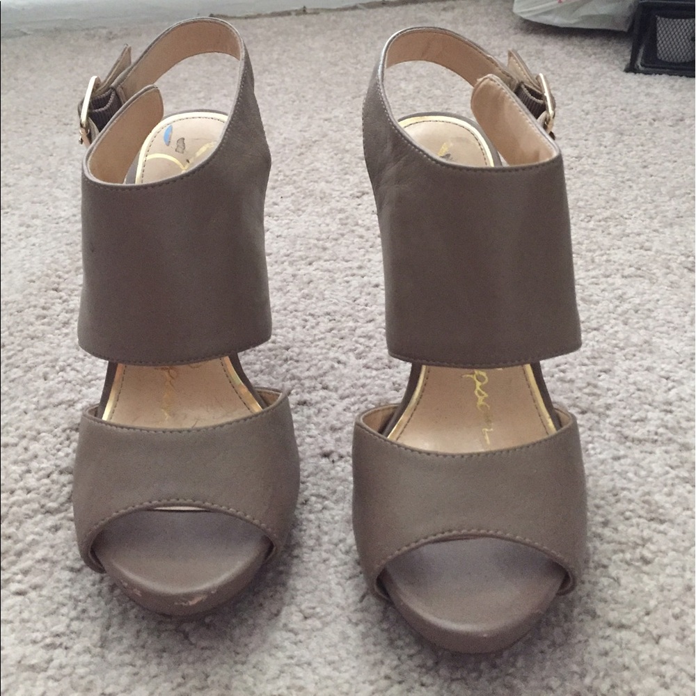 Jessica Simpson heels