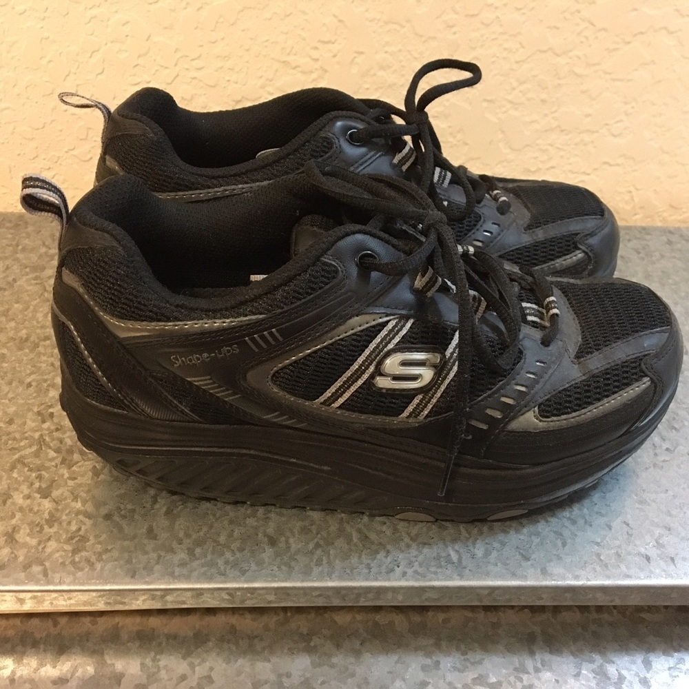 Sketchers shape up size 8.5