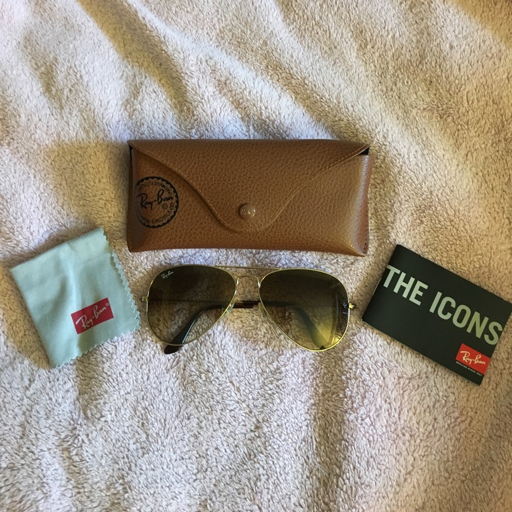 Ray-Ban Aviator Sunglasses
