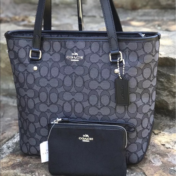 Coach Handbags - Coach zip top tote signature w/wristlet