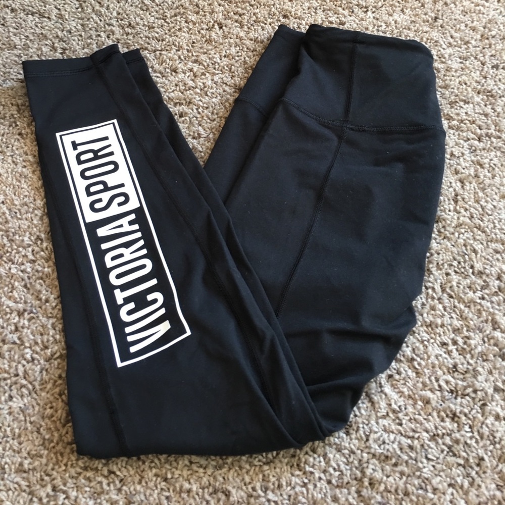 Victoria Sport Knockout High rise Legging M Short