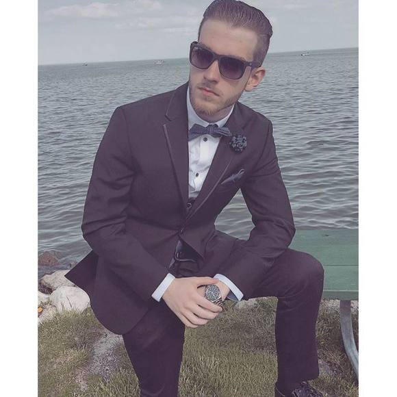 Meet your Posher, Matthew - Picture 1 of 1