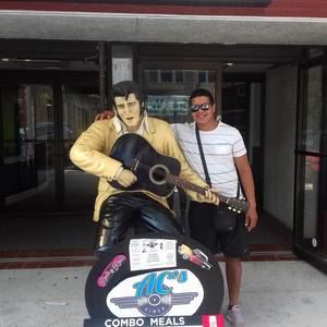 Meet your Posher, Aristoteles