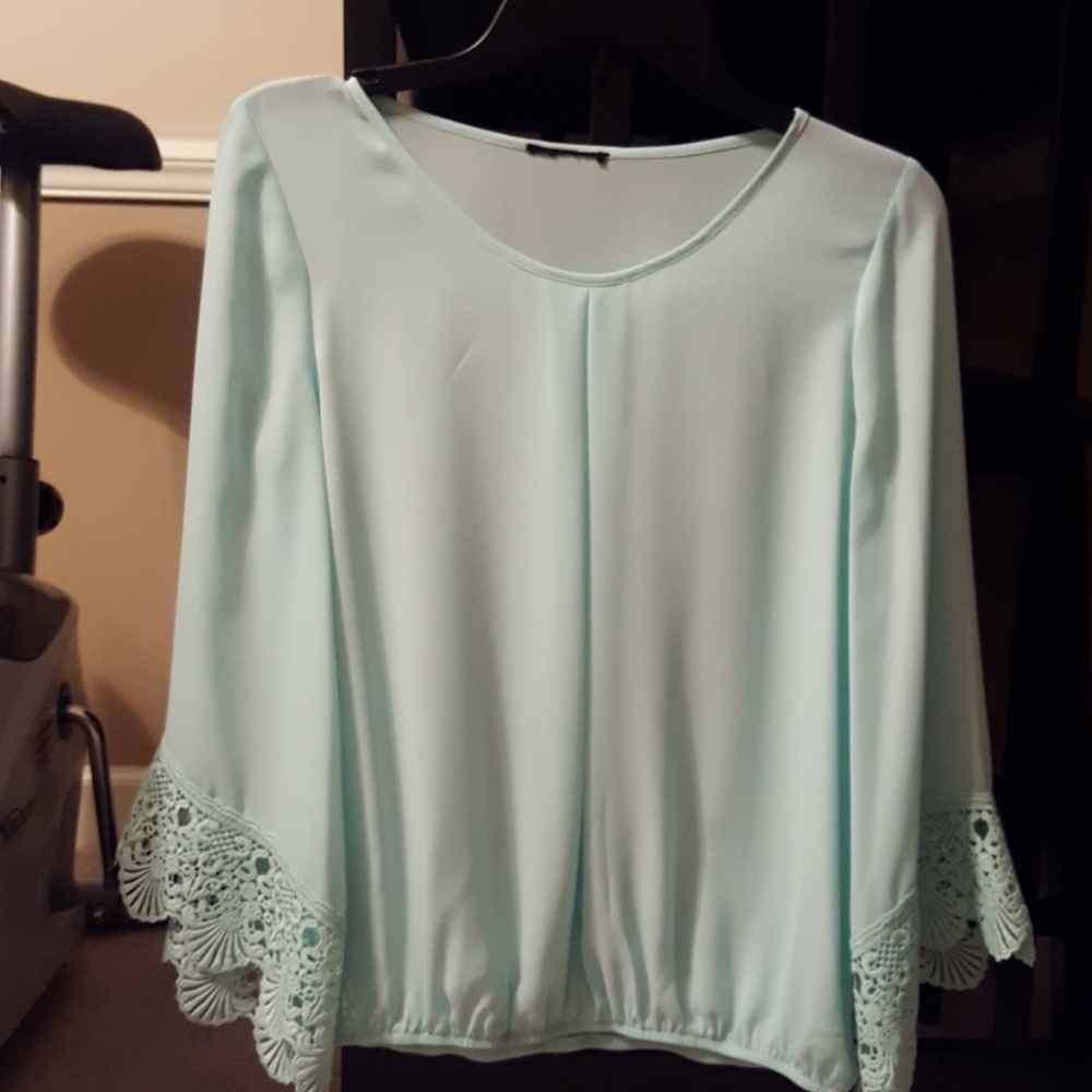 Women's blouse. Worn once no tags