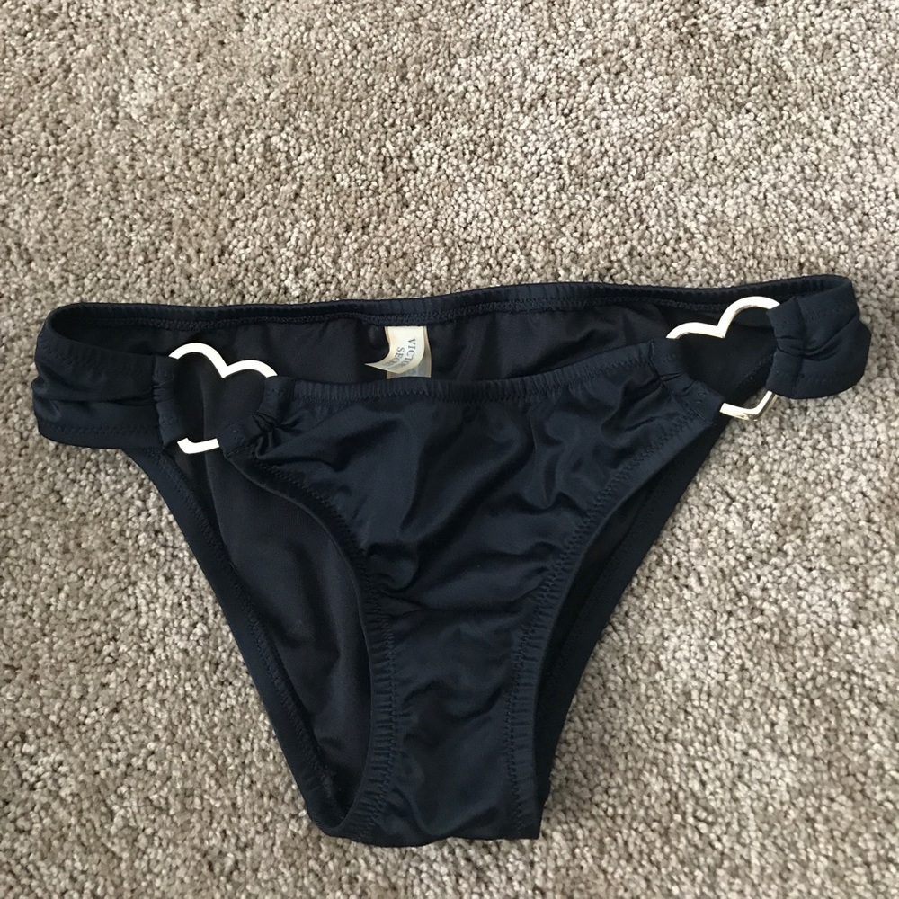 Black bottoms with hearts from VS🖤