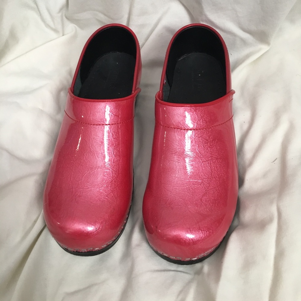Sanita clogs