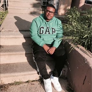 Meet your Posher, Curtis