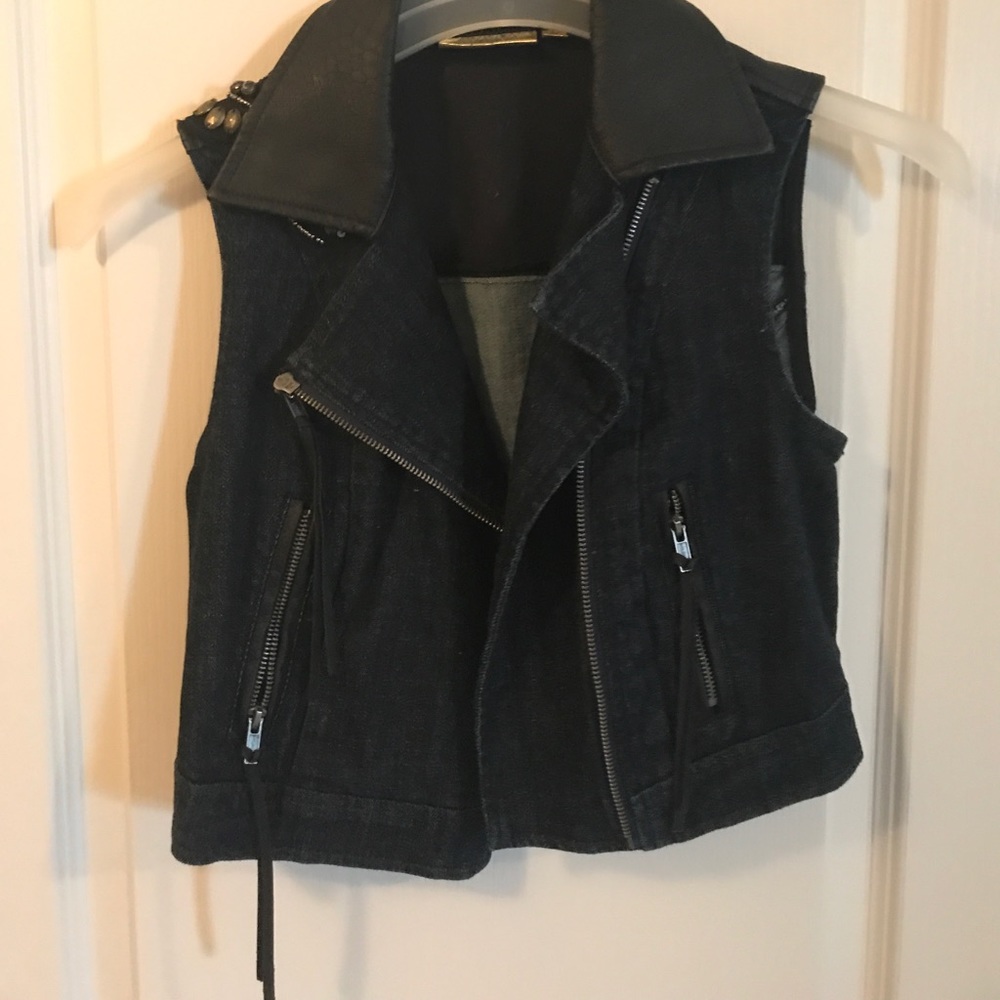 Small crop denim jacket