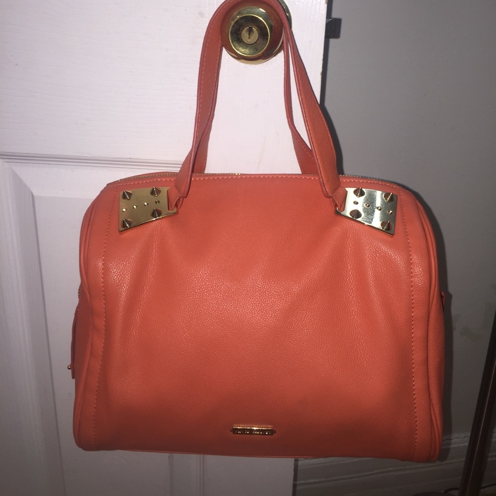 ⭐️ CLEARANCE ⭐️ Vince Camuto Coral Leather Handbag Tote