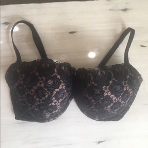 NEVER WORN Victoria's Secret lace bra