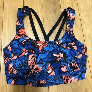 Lululemon sports bra