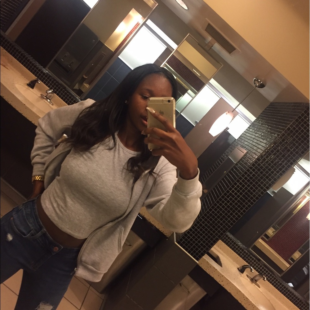 Meet your Posher, Ashley