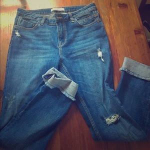 Zara Basic Jeans 👖 💙distressed