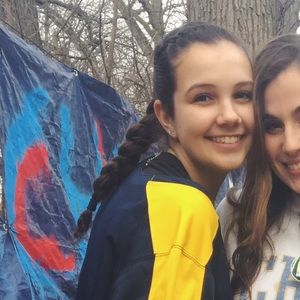 Meet your Posher, Nina