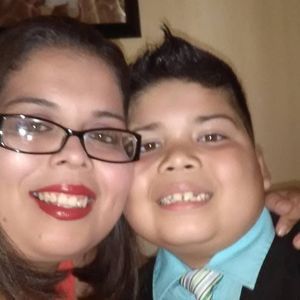 Meet your Posher, Yaneth