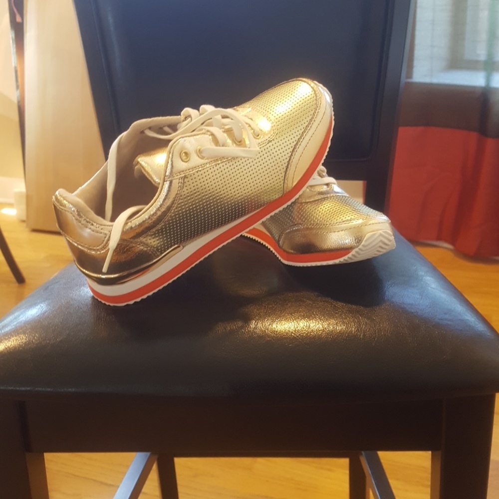 Women Stylish Gym Shoe