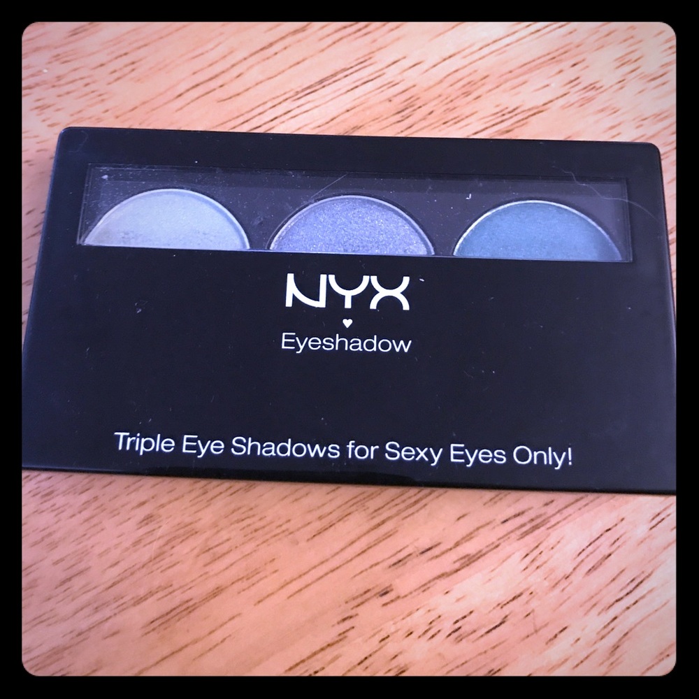 NYX eyeshadow palette!