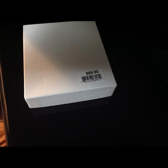 pendant set - Picture 2 of 2