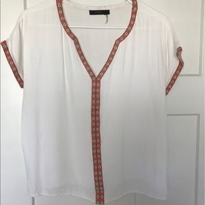 Short sleeve blouse with accent trim