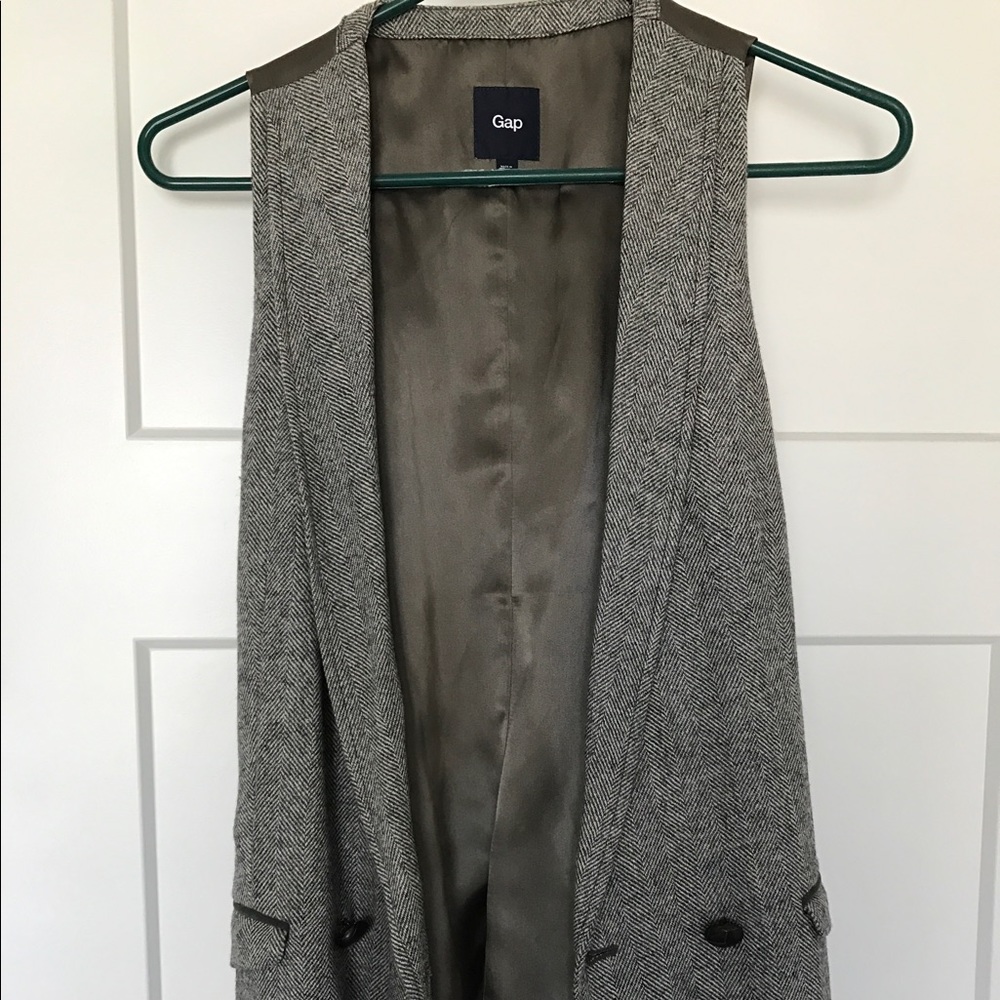 Gap Vest