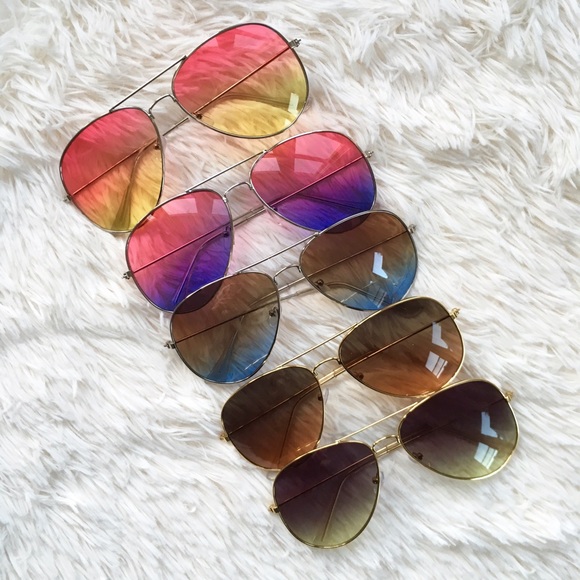 Oversized Ombré Sunglasses ☀️ - Picture 3 of 4