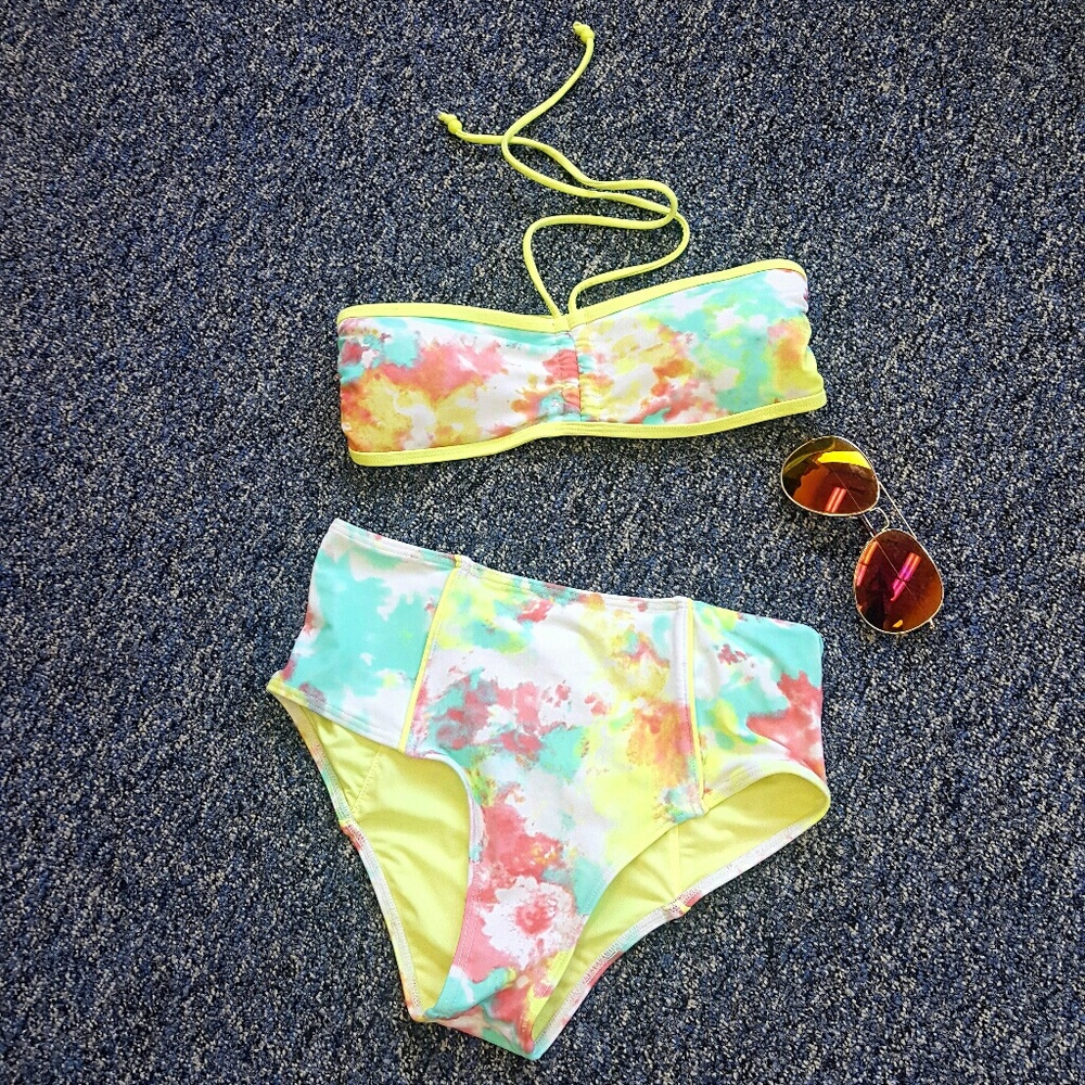🎉NEW LISTING🎉2 piece bathing suit