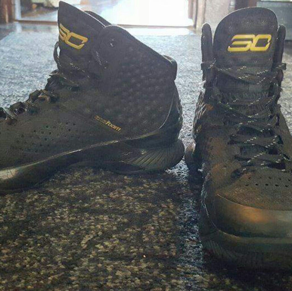 Under Armour - stephan curry one basketball shoes